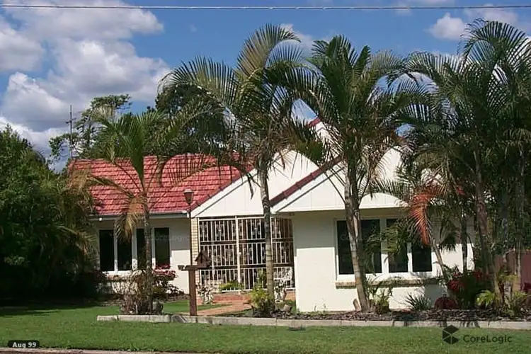 7 Paxton Street, Holland Park QLD 4121