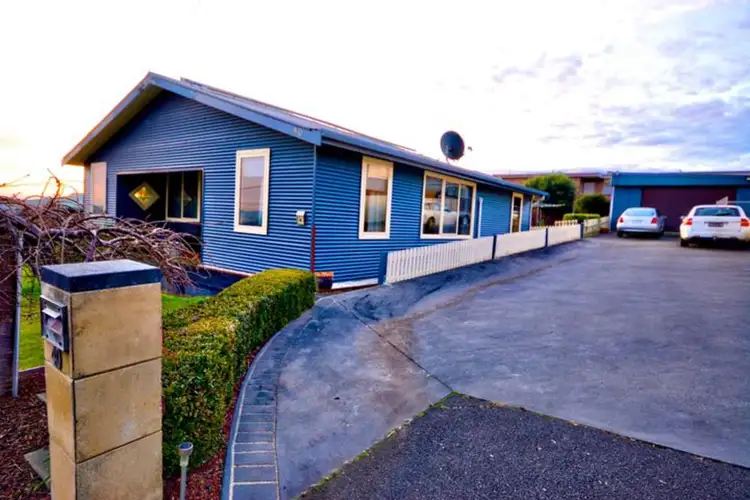40 Robert Street, Smithton TAS 7330
