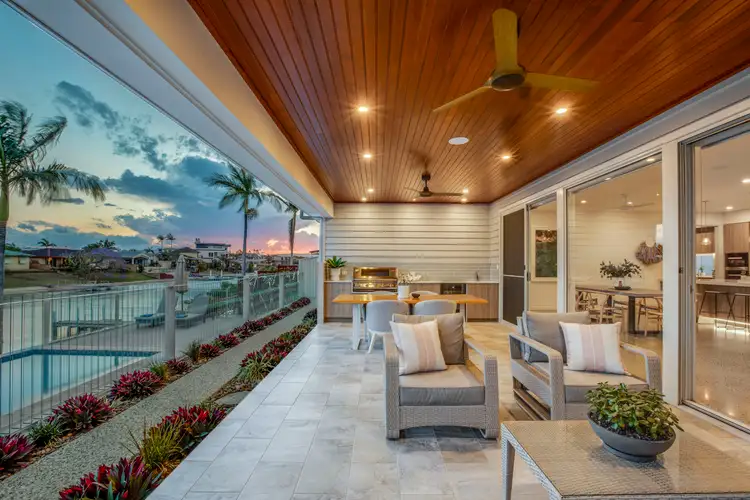 16 Coobowie Street, Broadbeach Waters QLD 4218