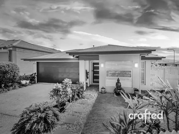 10 Mount Mee Street, Park Ridge QLD 4125