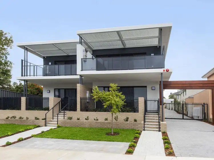 10/10 Ardessie Street, Ardross WA 6153