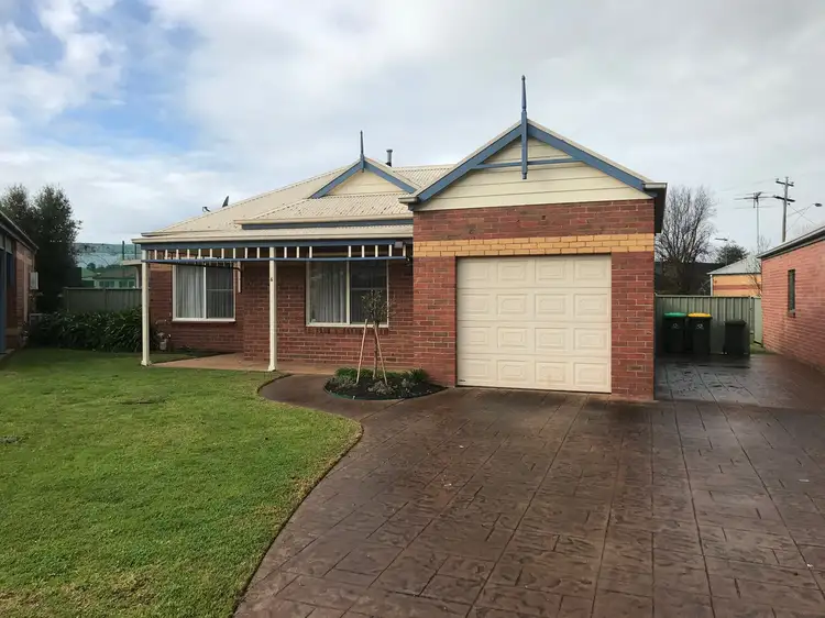 6 Lakeside Court, Hamilton VIC 3300