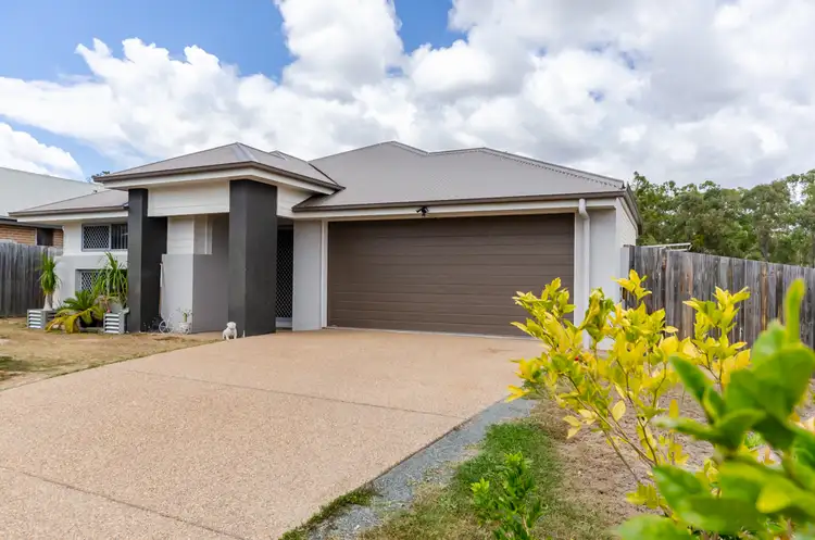 10 Kandel Court, Kirkwood QLD 4680
