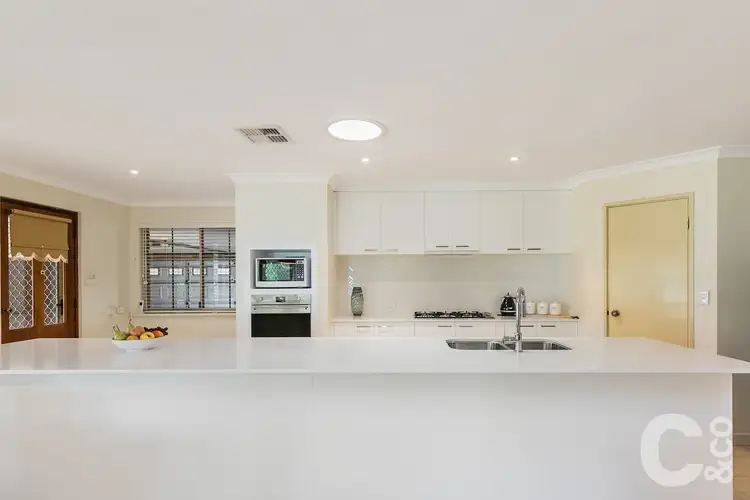 10 Silversmith Street, Wellard WA 6170