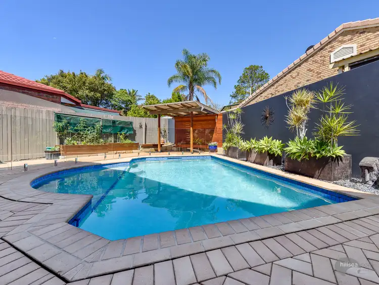 2/10 Neville Avenue, Southport QLD 4215
