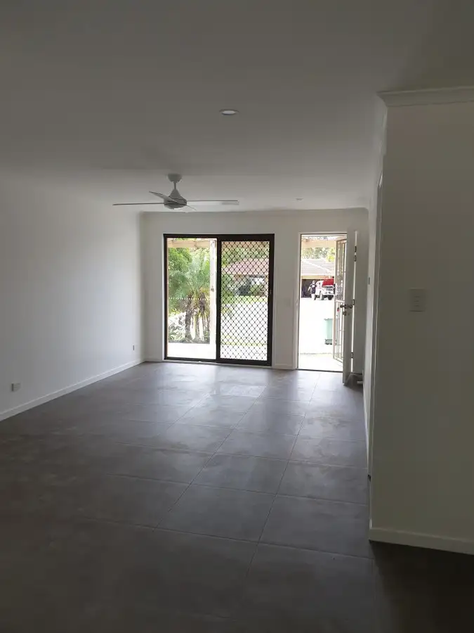 Fourth view of Homely semi-detached listing, 1/5 Gumbeel Court, Highland Park QLD 4211