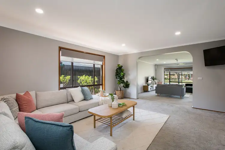 Fifth view of Homely house listing, 10 Acacia Crescent, Wodonga VIC 3690