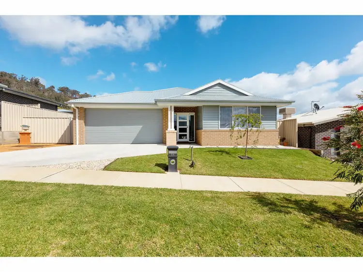 24 Lowerson Way, Wodonga VIC 3690