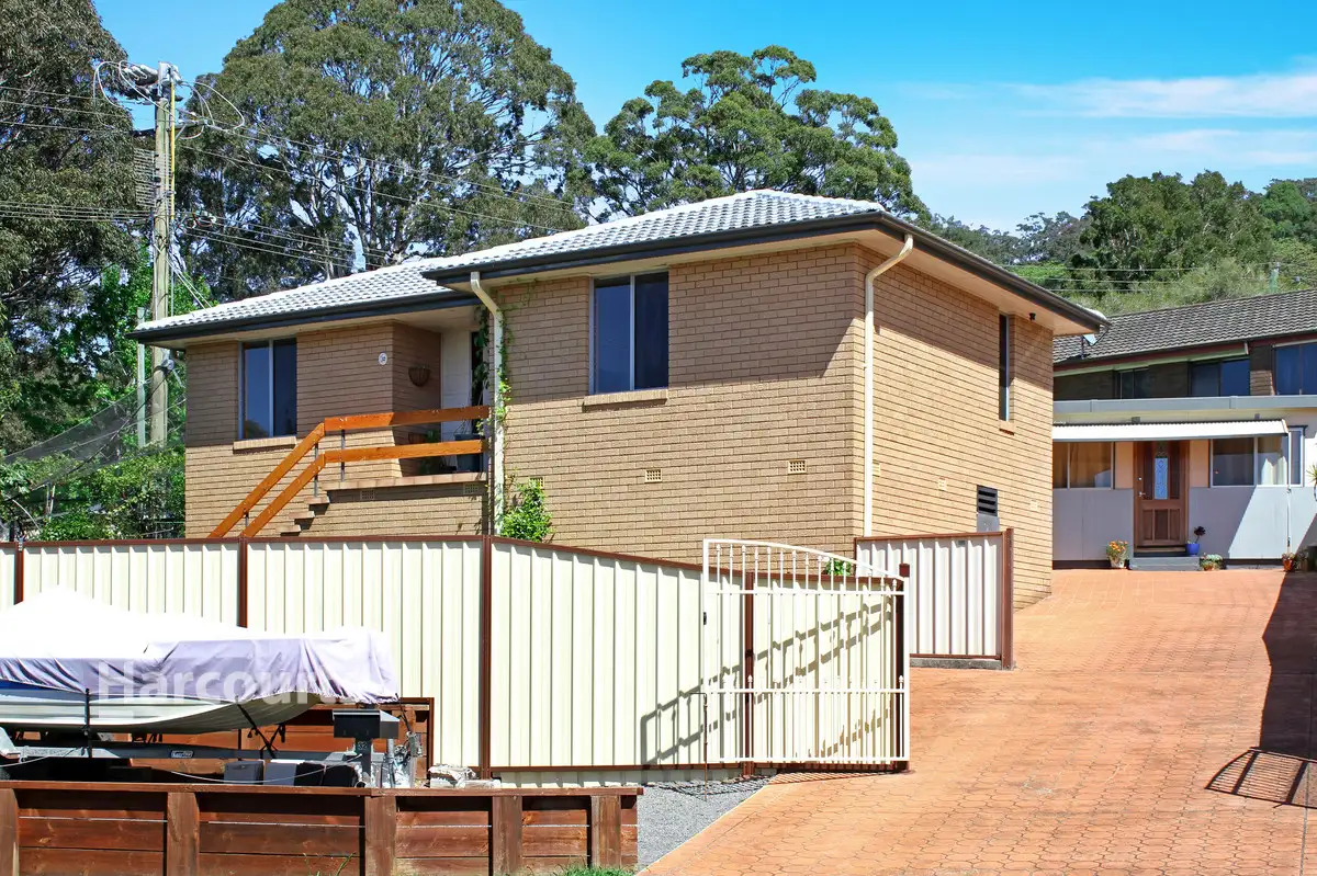 Main view of Homely house listing, 32 Walbon Crescent, Koonawarra NSW 2530