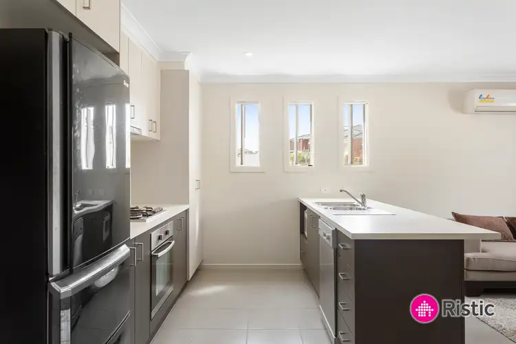 Fourth view of Homely townhouse listing, 2 Hillgrove Way, Mernda VIC 3754