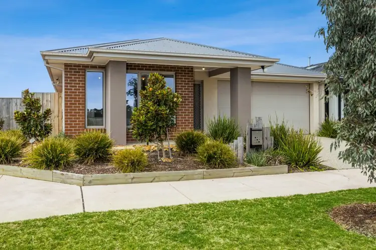 37 Everton Crescent, Charlemont VIC 3217
