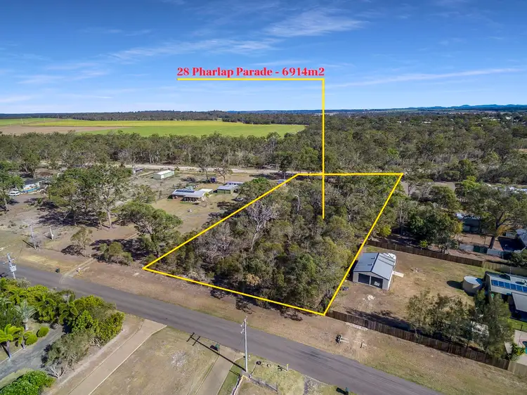 28 Pharlap Parade, Branyan QLD 4670