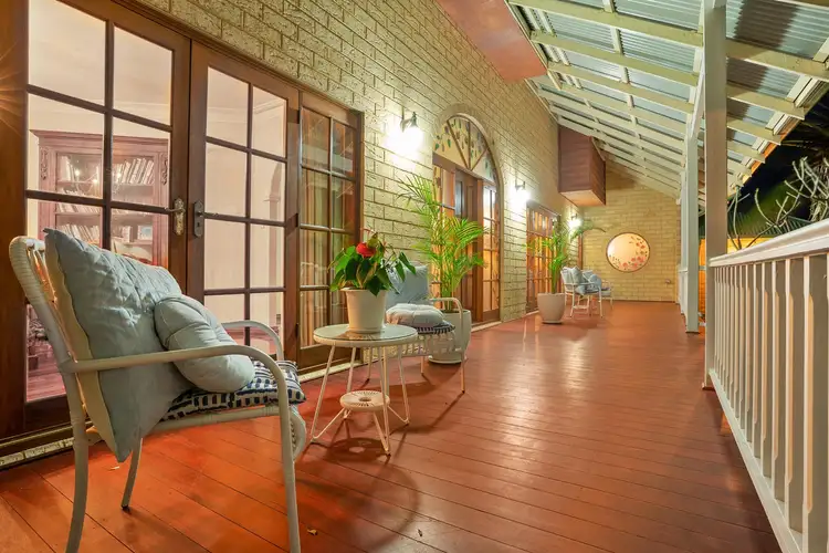 8 Muri Cove, Iluka WA 6028