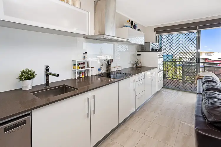 Sixth view of Homely unit listing, 18/18 Mahia Terrace, Kings Beach QLD 4551