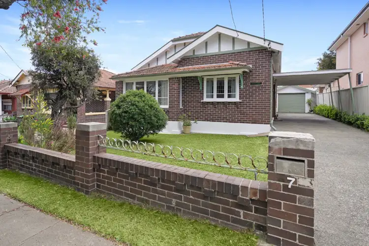 7 Llangollan Avenue, Enfield NSW 2136