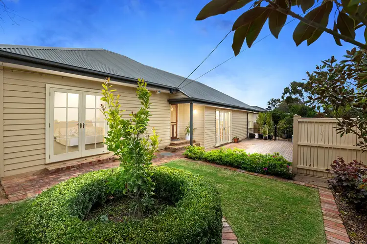30 Mitchell Road, Mont Albert North VIC 3129