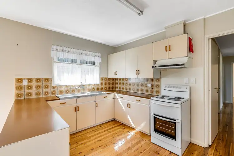 Fifth view of Homely house listing, 4 Beck Street, Mount Lofty QLD 4350