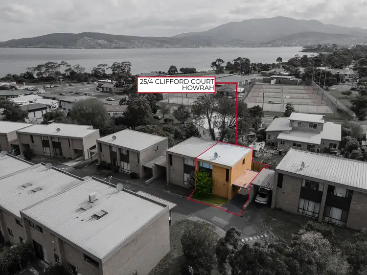 25/4 Clifford Court, Howrah TAS 7018