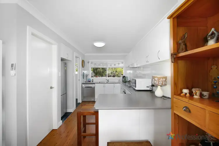 Fourth view of Homely house listing, 9 Holmes Avenue, Armidale NSW 2350
