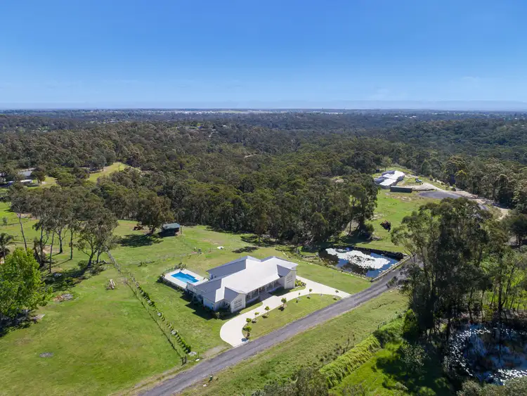4 Sandy Place