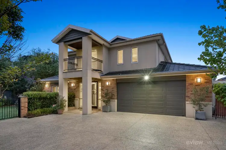 16 Camborne Avenue, Mount Eliza VIC 3930
