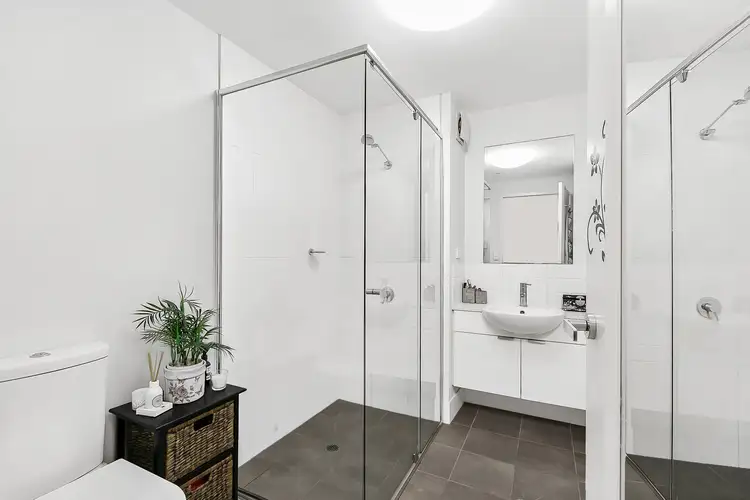 Sixth view of Homely unit listing, 402/111 Quay Street, Brisbane City QLD 4000