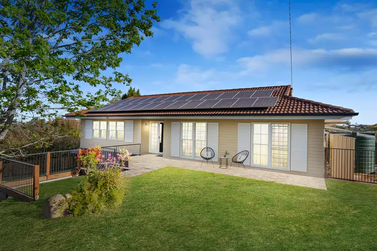 8 Belfort Street, Stafford Heights QLD 4053