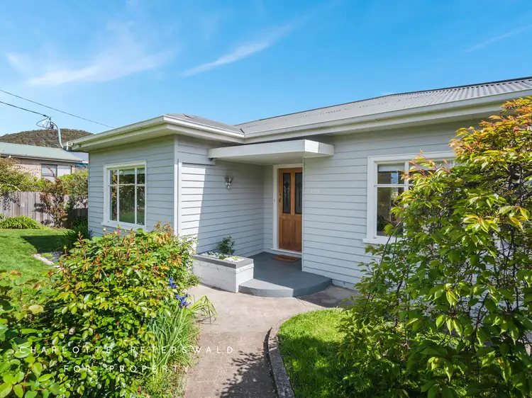154 Gordons Hill Road, Lindisfarne TAS 7015