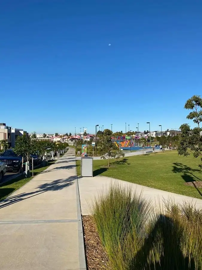 9 Revelle Street, Oran Park NSW 2570