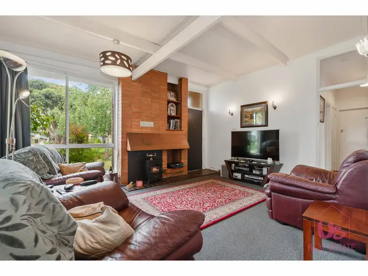 Fifth view of Homely house listing, 10 Helvetia Court, Frankston VIC 3199