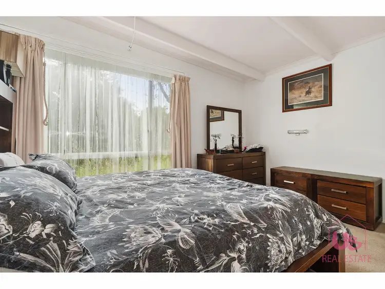 Sixth view of Homely house listing, 10 Helvetia Court, Frankston VIC 3199