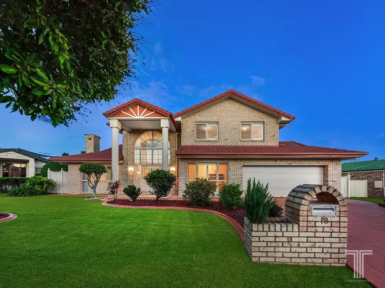 18 Oakmont Street, Carindale QLD 4152