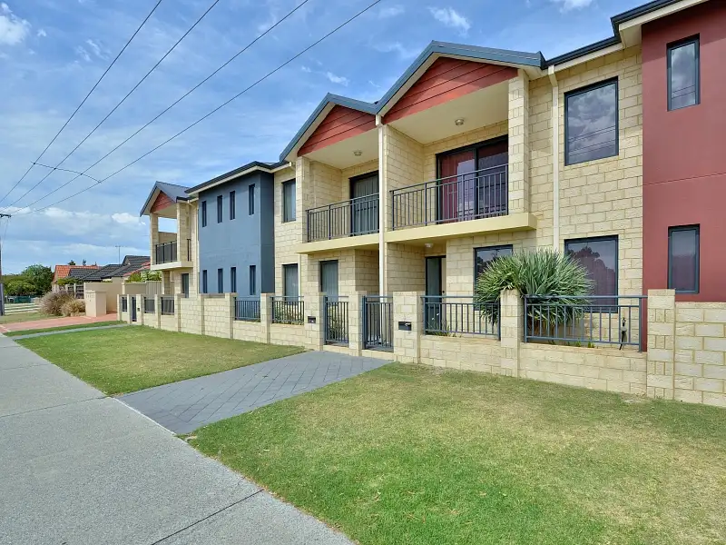 Main view of Homely townhouse listing, 4/51 Sutton Street, Mandurah WA 6210