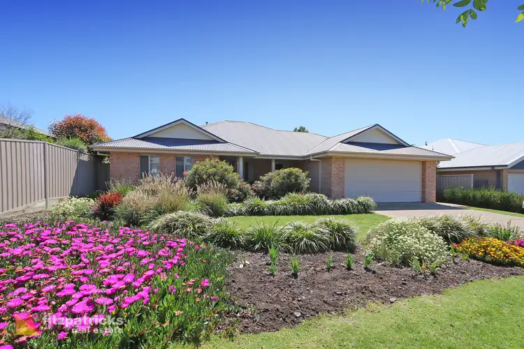 13 Bogong Crescent, Tatton NSW 2650