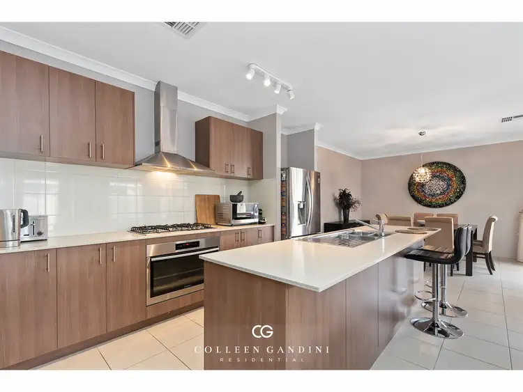 22 Petrona Crescent, Piara Waters WA 6112