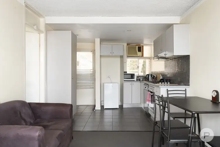 Third view of Homely unit listing, 1/256 Kingsford Smith Drive, Hamilton QLD 4007