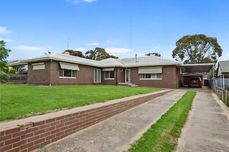 11 Webb Street, Clare SA 5453