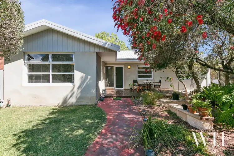 17 Simper Crescent, White Gum Valley WA 6162