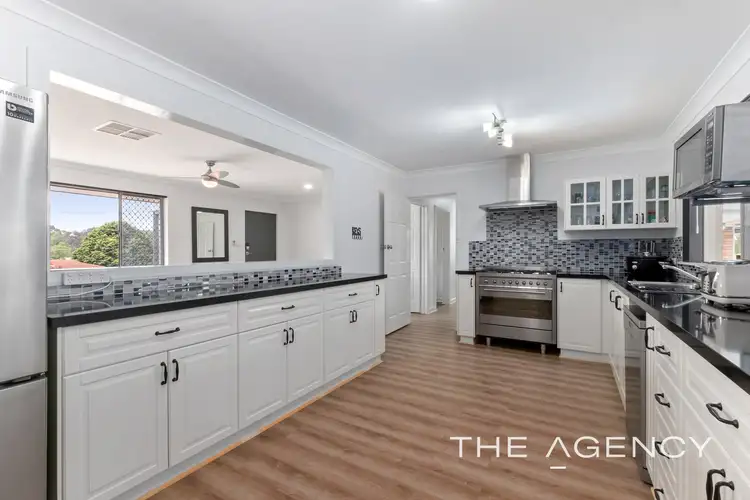 4 Glenwood Place, Helena Valley WA 6056