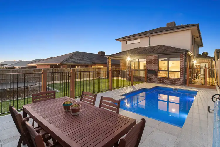 38 Erindale Street, Cranbourne West VIC 3977