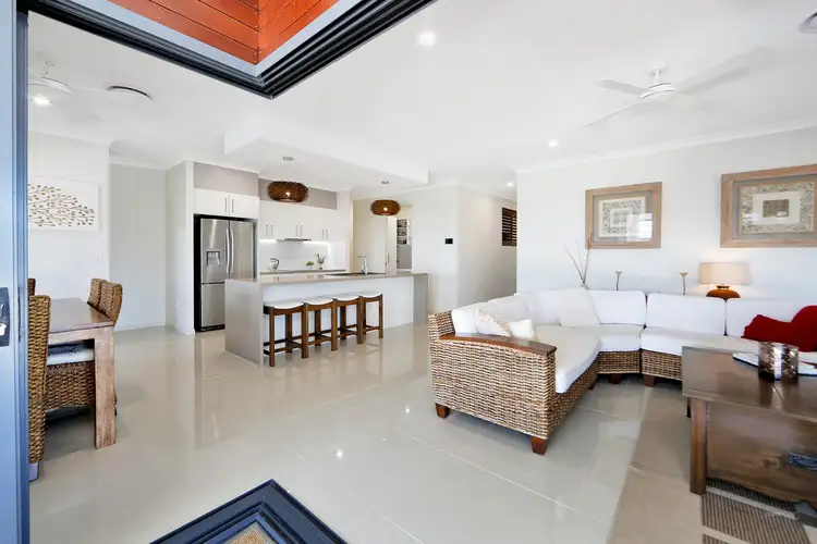 Sixth view of Homely house listing, 4 Regatta Court, Pialba QLD 4655