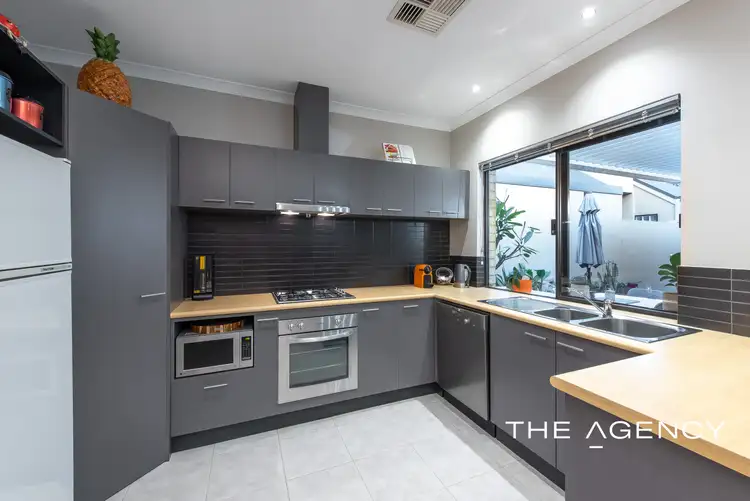 Second view of Homely house listing, 6 Plomarion Rise, Victoria Park WA 6100