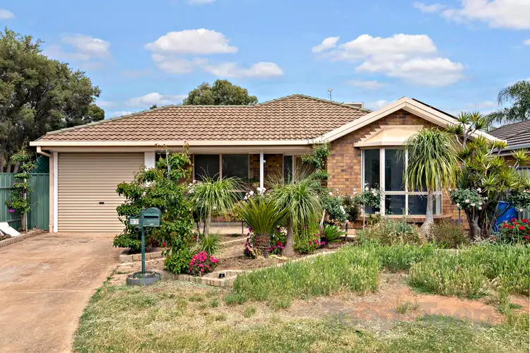 37 Lakeside Drive, Paralowie SA 5108