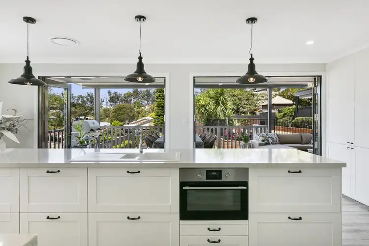 14 Robinson Place, Currumbin Waters QLD 4223