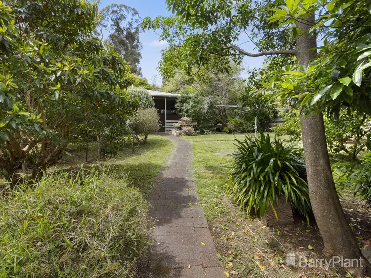 23 Edenmont Road, Emerald VIC 3782