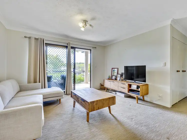 2/45 Harold Street, Holland Park QLD 4121