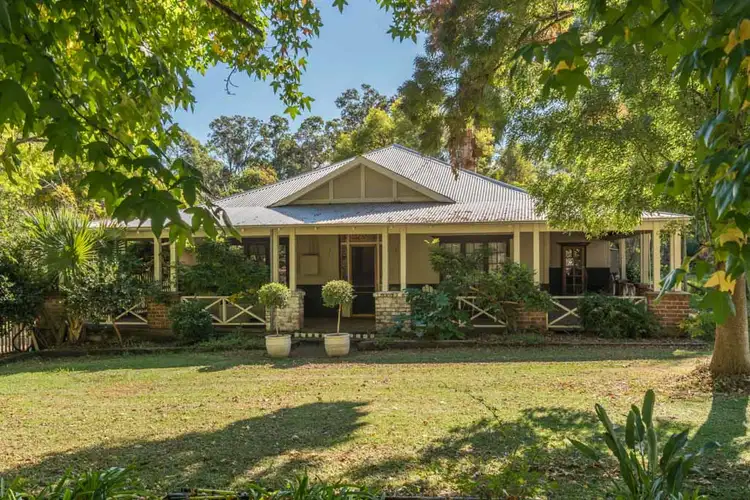 360 Lacey Street, Sawyers Valley WA 6074