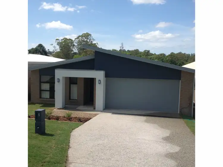 5 Observation Circuit, Nambour QLD 4560