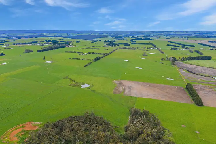 125 Coradjil Road, Simpson VIC 3266