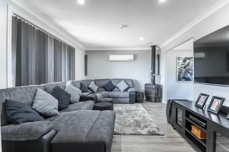 Second view of Homely house listing, 8 Amber Grove, South Bowenfels NSW 2790